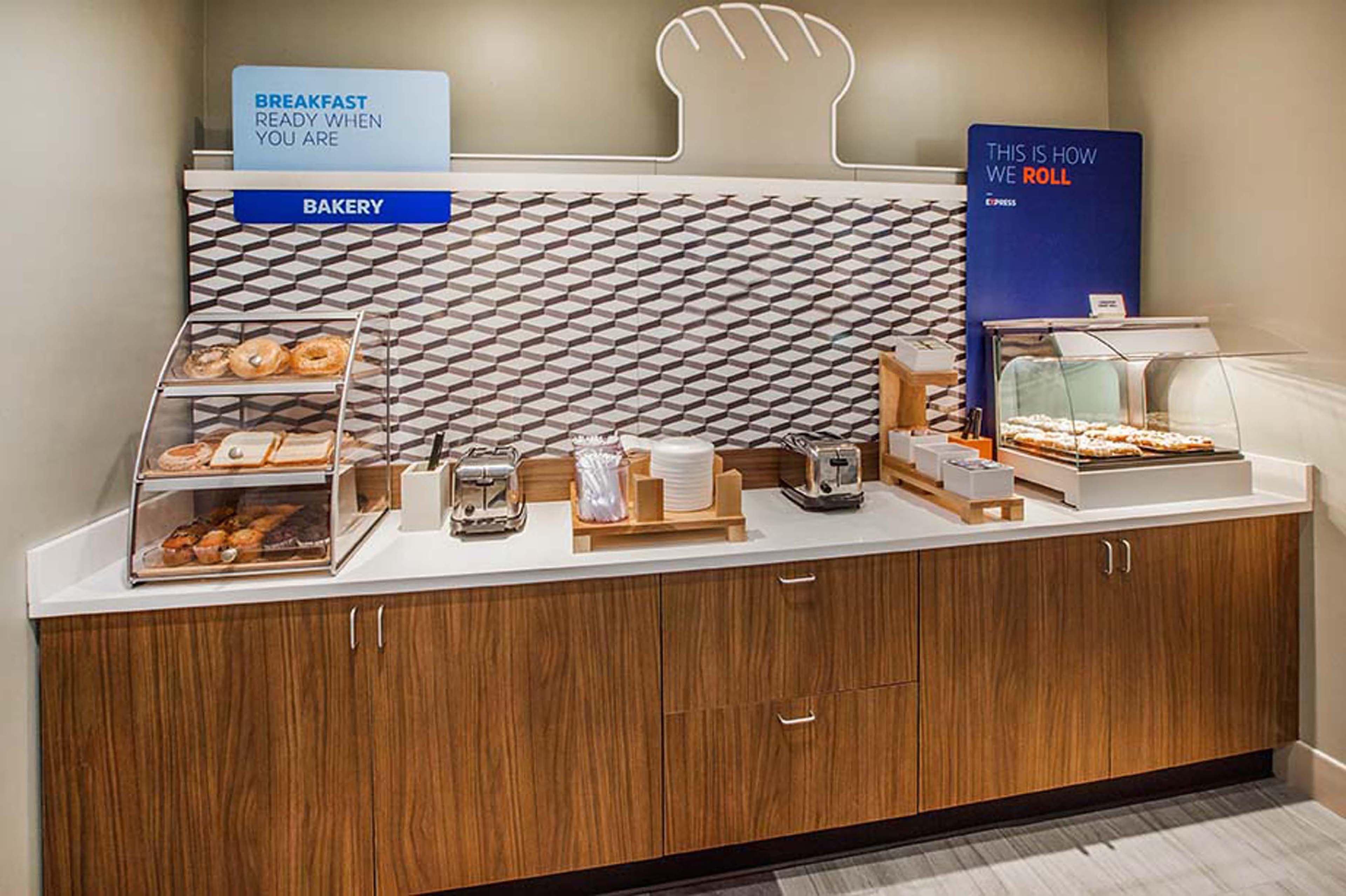 Holiday Inn Express San Diego South - Chula Vista By Ihg Exteriör bild