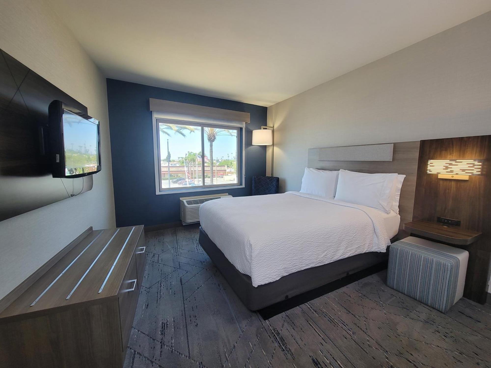 Holiday Inn Express San Diego South - Chula Vista By Ihg Exteriör bild